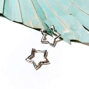 Silver star hoop earrings S120